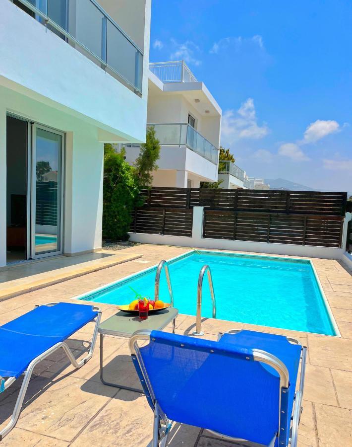 Villa 3 Bedroom Coral Bay Seaview I Private Pool