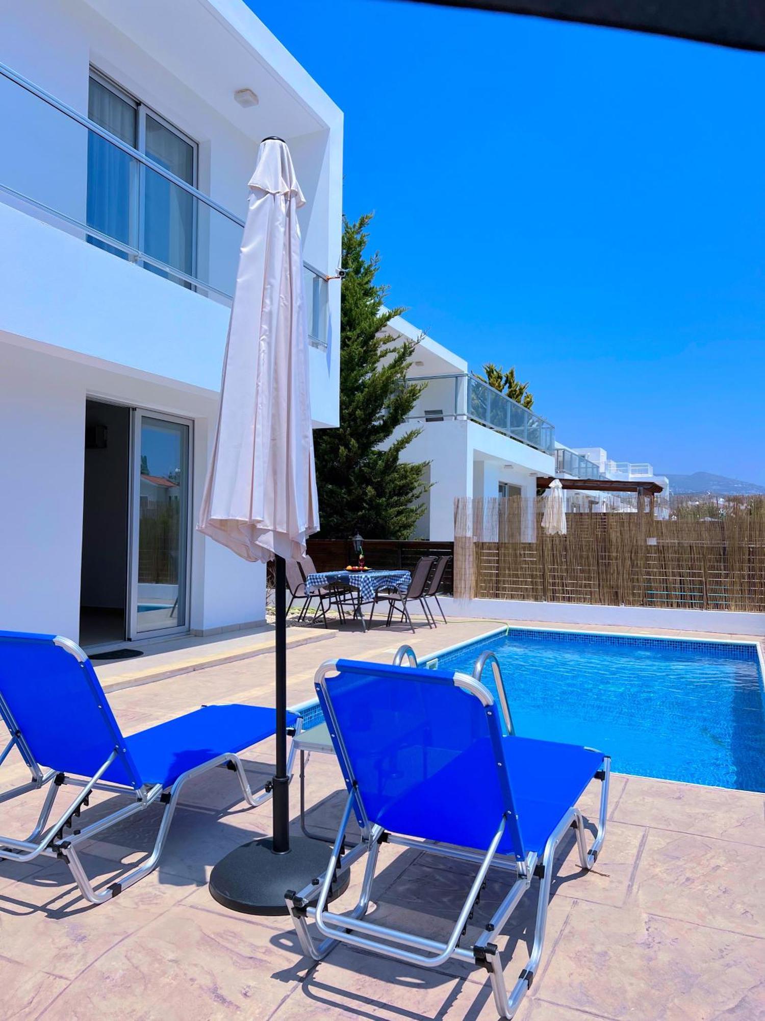 Villa 3 Bedroom Coral Bay Seaview I Private Pool